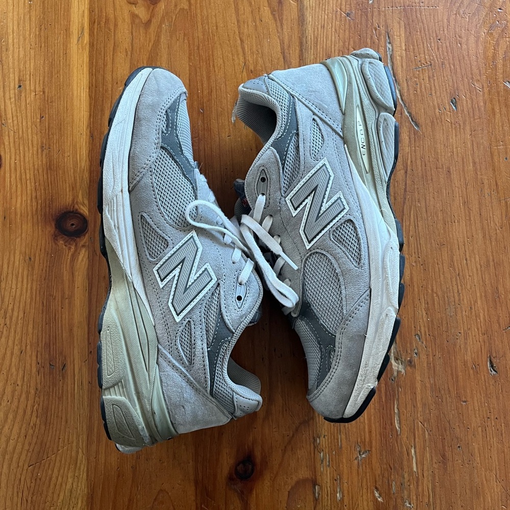 New Balance 990v3